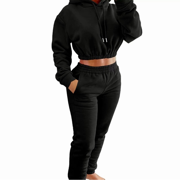 2 piece draw string cropped hoodie & sweat pants. - Picture 2 of 5
